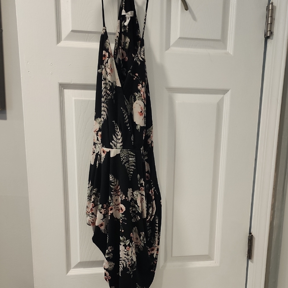 BCBGeneration BLACK FLORAL DRESS SZ L